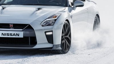 NISSAN GT-R – технологии за стабилност и сцепление