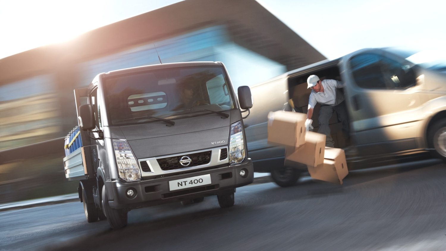NISSAN NT400 CABSTAR – fonctions de sécurité actives et passives