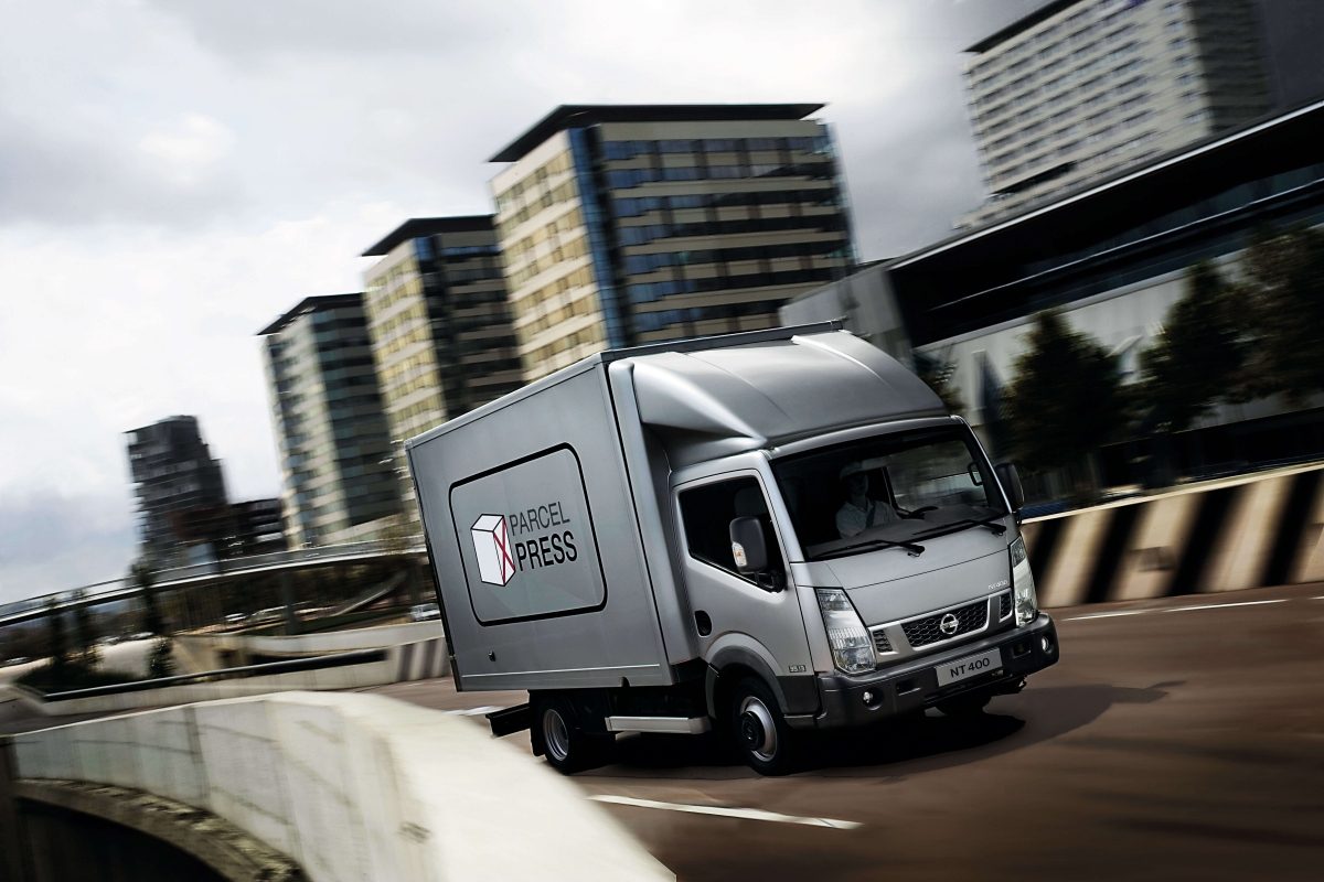 NISSAN NT400 CABSTAR – COFFRE