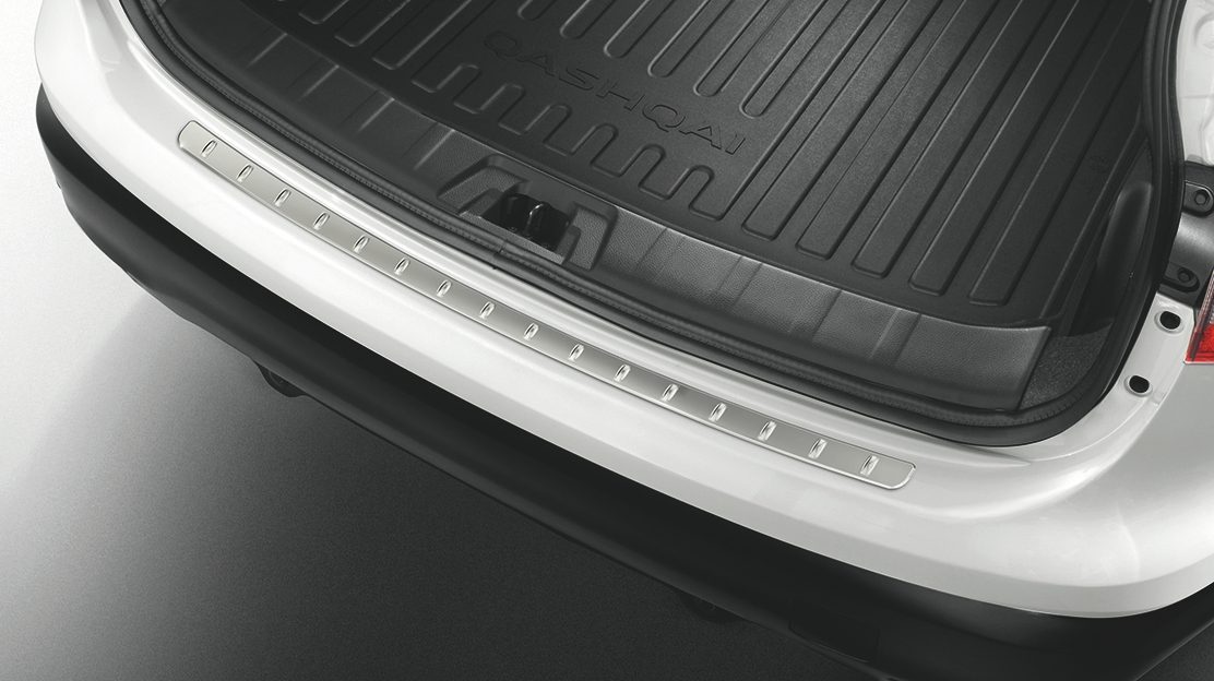 Proteção superior do para-choques traseiro do Nissan QASHQAI