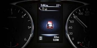 Ecrã avançado Nissan assistência à condução