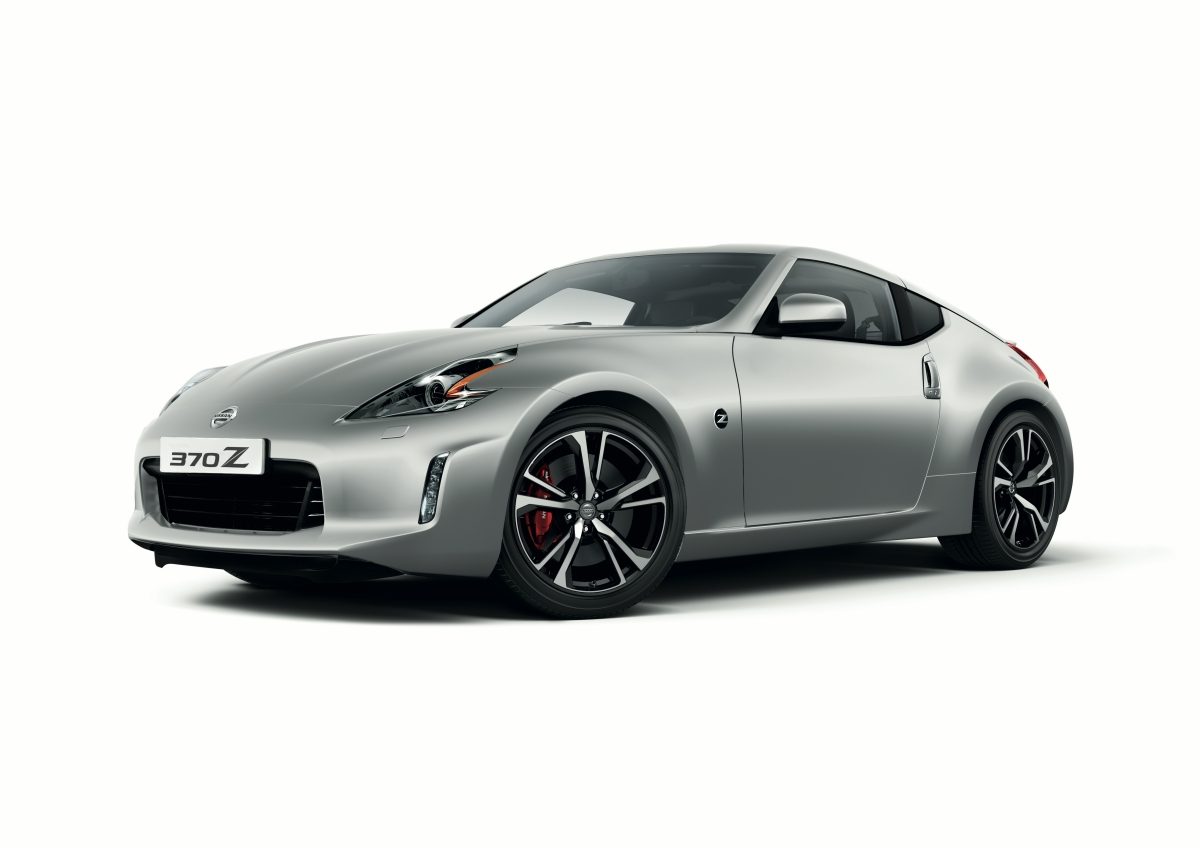 Nissan 370Z Coupé GRIS ARGENT - Vue conducteur 7/8