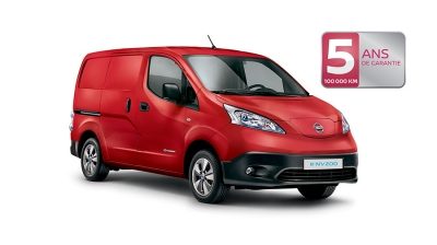 Le Nissan NV300 pour les entreprises vu de 3/4