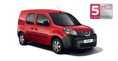 Le Nissan NV300 pour les entreprises vu de 3/4