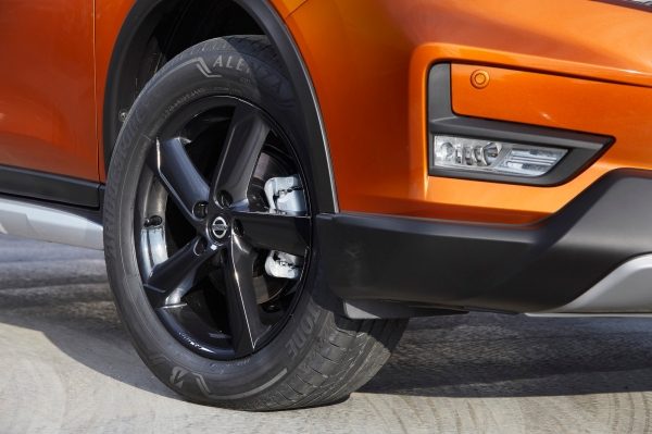 Platinum Edition 18” Black Alloy Wheels