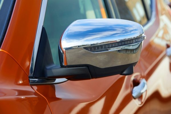 Platinum Edition Chrome Wing Mirrors