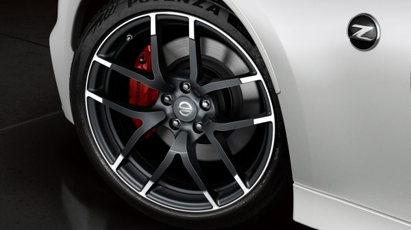 عجلات نيسان 370Z نيسمو