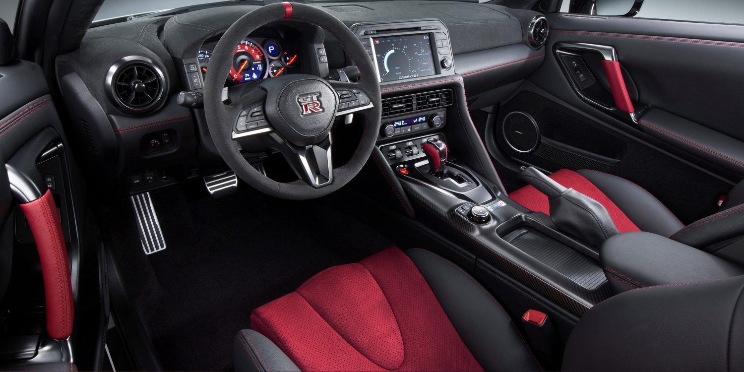 NISSAN GT-R NISMO OD WEWNĄTRZ