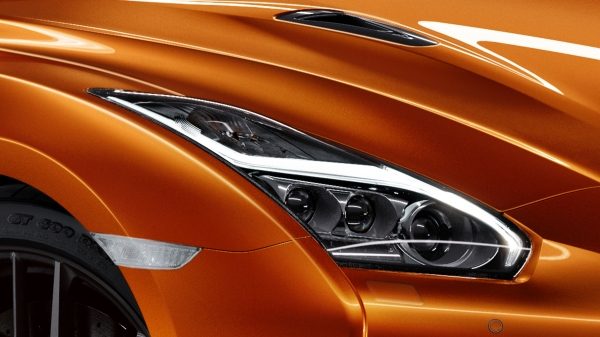 NISSAN GT-R – Multi-LED фарове