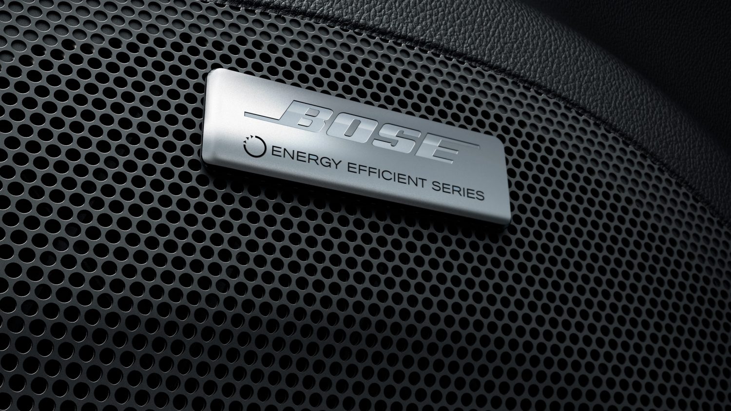 Features New Nissan LEAF Electric Car Nissan