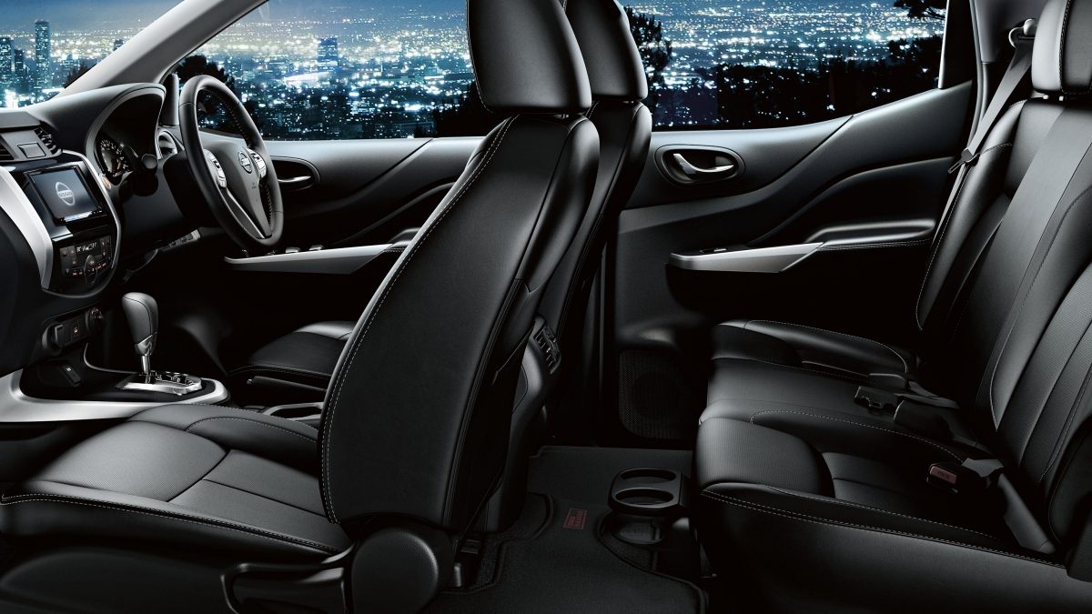Nissan Navara interior profile in front of cityscape