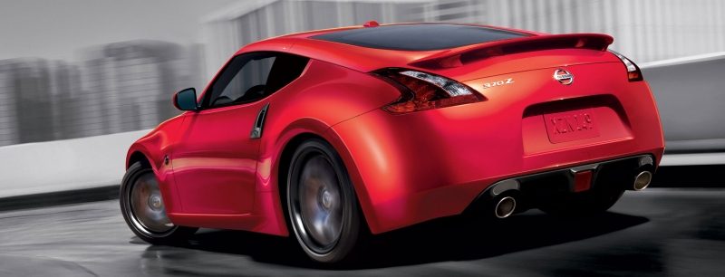 ניסאן 370Z - מבט מאחור בנסיעה