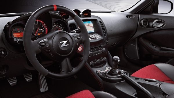 Nissan 370Z Coupe – קונסולה מרכזית