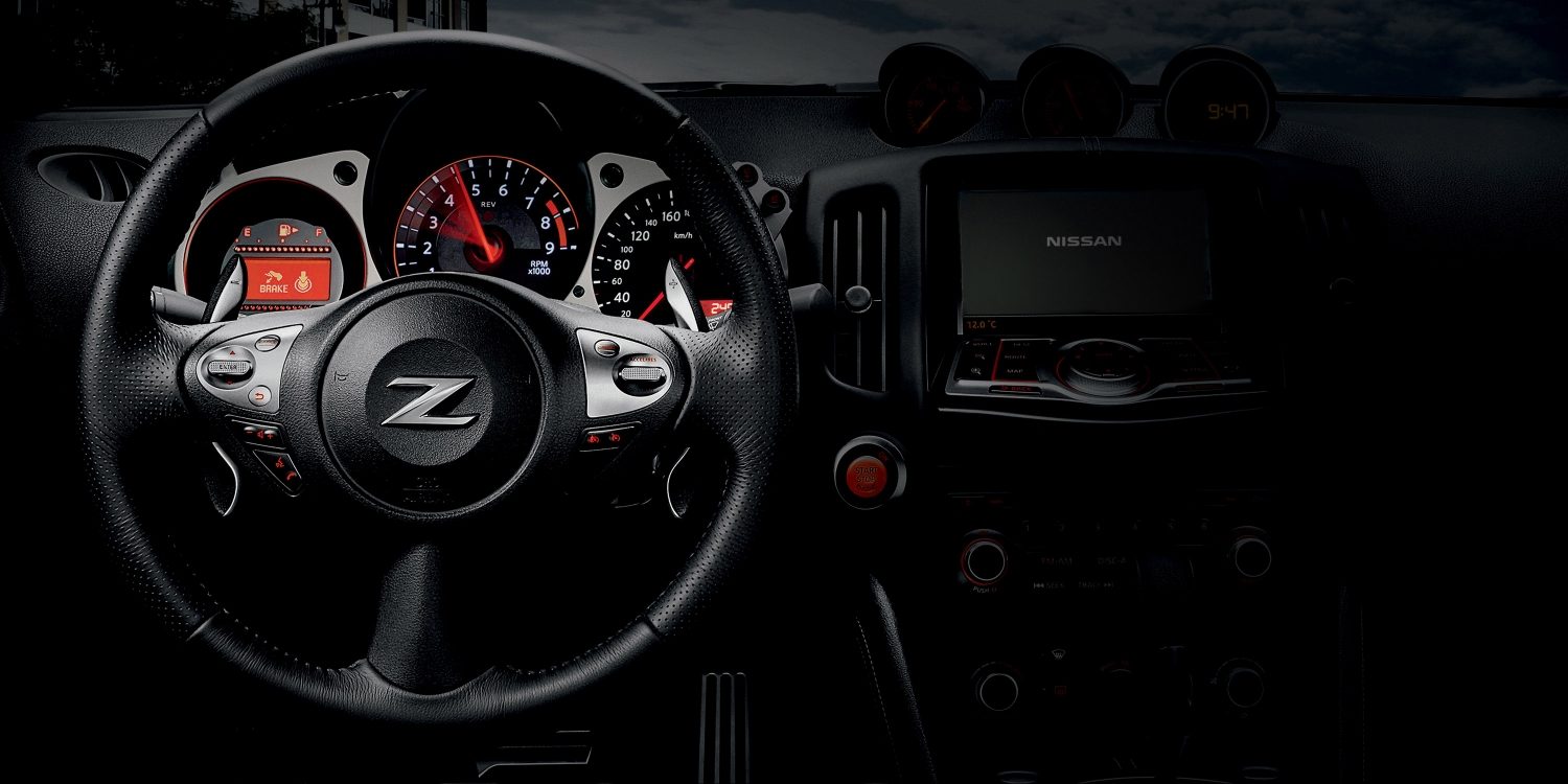Nissan 370Z Coupe – לוח מחוונים בטכנולוגיה החדשנית ביותר