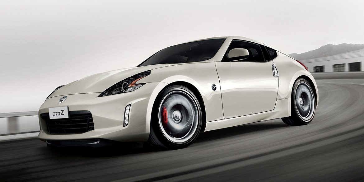 Nissan 370Z Coupe – בנסיעה בכביש מהיר