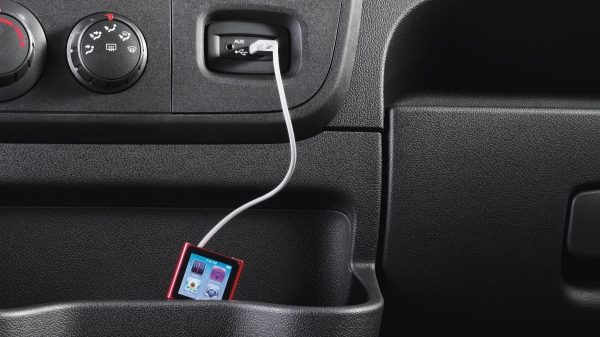 NISSAN NV400 – Bluetooth-Freisprecheinrichtung