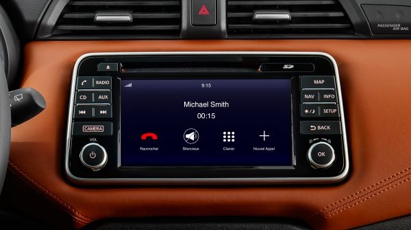 Controllo del telefono Nissan