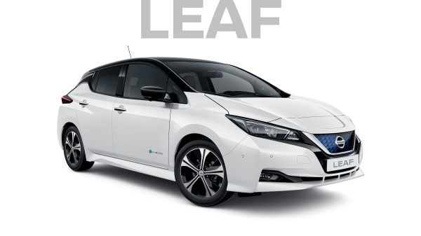 Nissan LEAF valkoinen