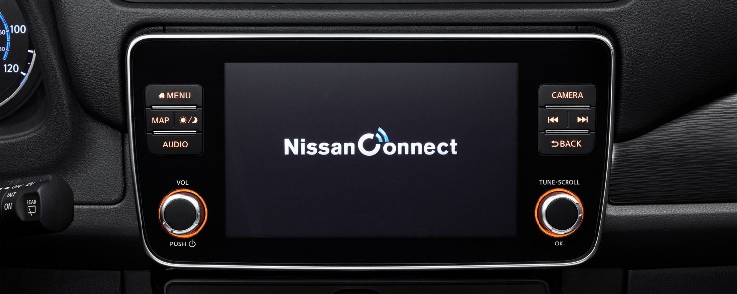 Zaslon Nissan LEAF z večprstnim upravljanjem in aplikacijo NissanConnect