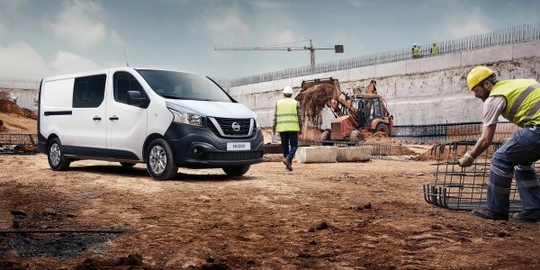NISSAN NV300