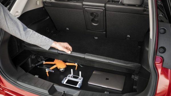A Nissan X-Trail csomagtér-konfigurációjának titkos rekesze