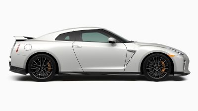 Vue de profil de la Nouvelle Nissan GT-R