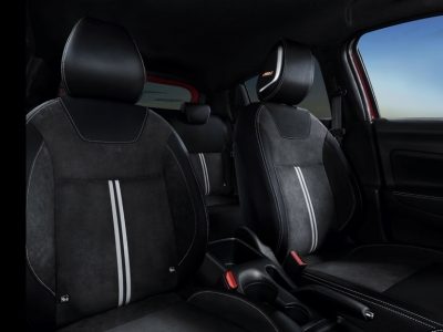 Nissan MICRA interjers.