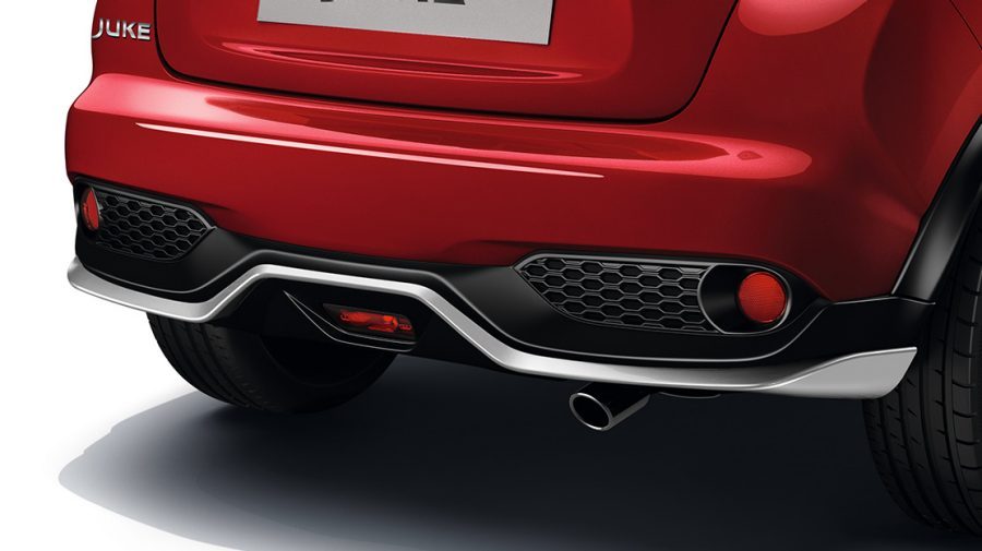 Nissan JUKE 2018: задня декоративна накладка
