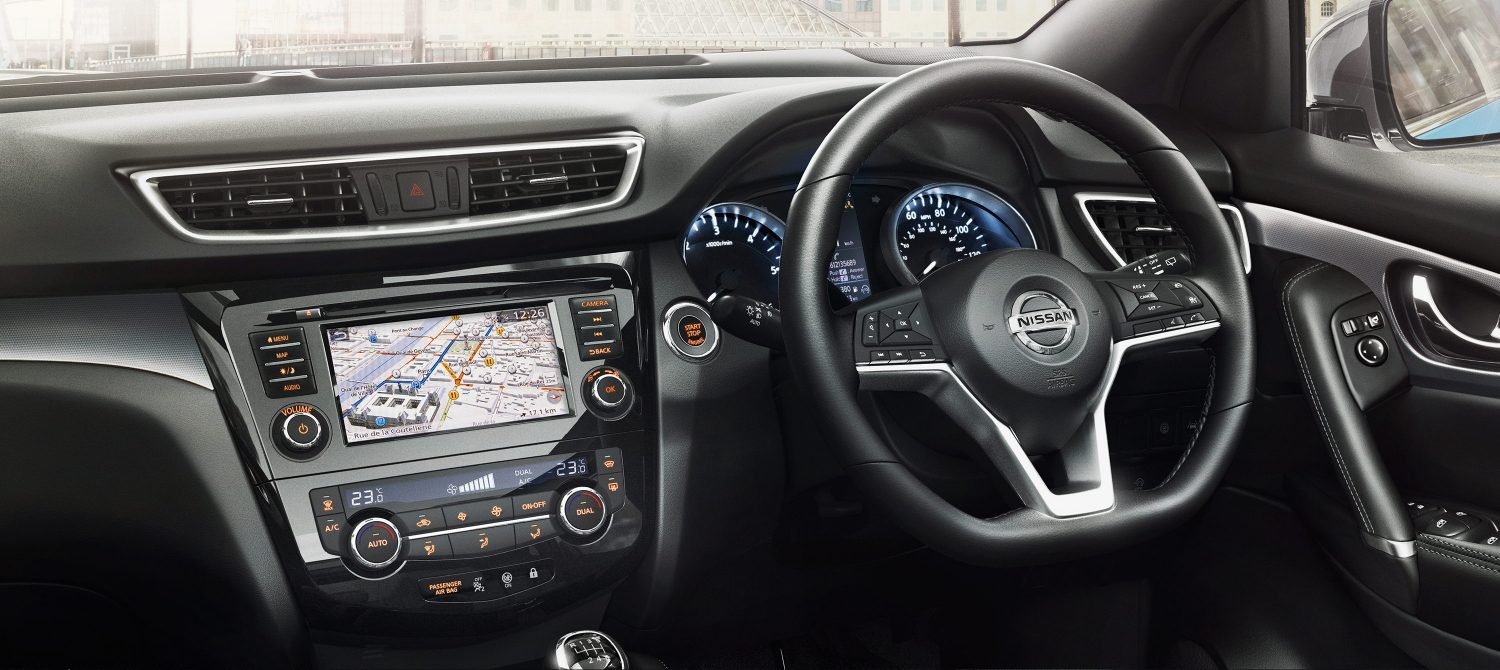 Qashqai Interior view of steering wheel and central console