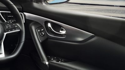 Qashqai door isolation
