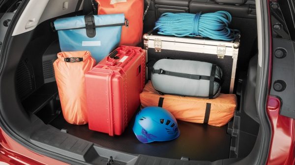 NISSAN X-TRAIL Designoptionen – Abgesenkter Boden
