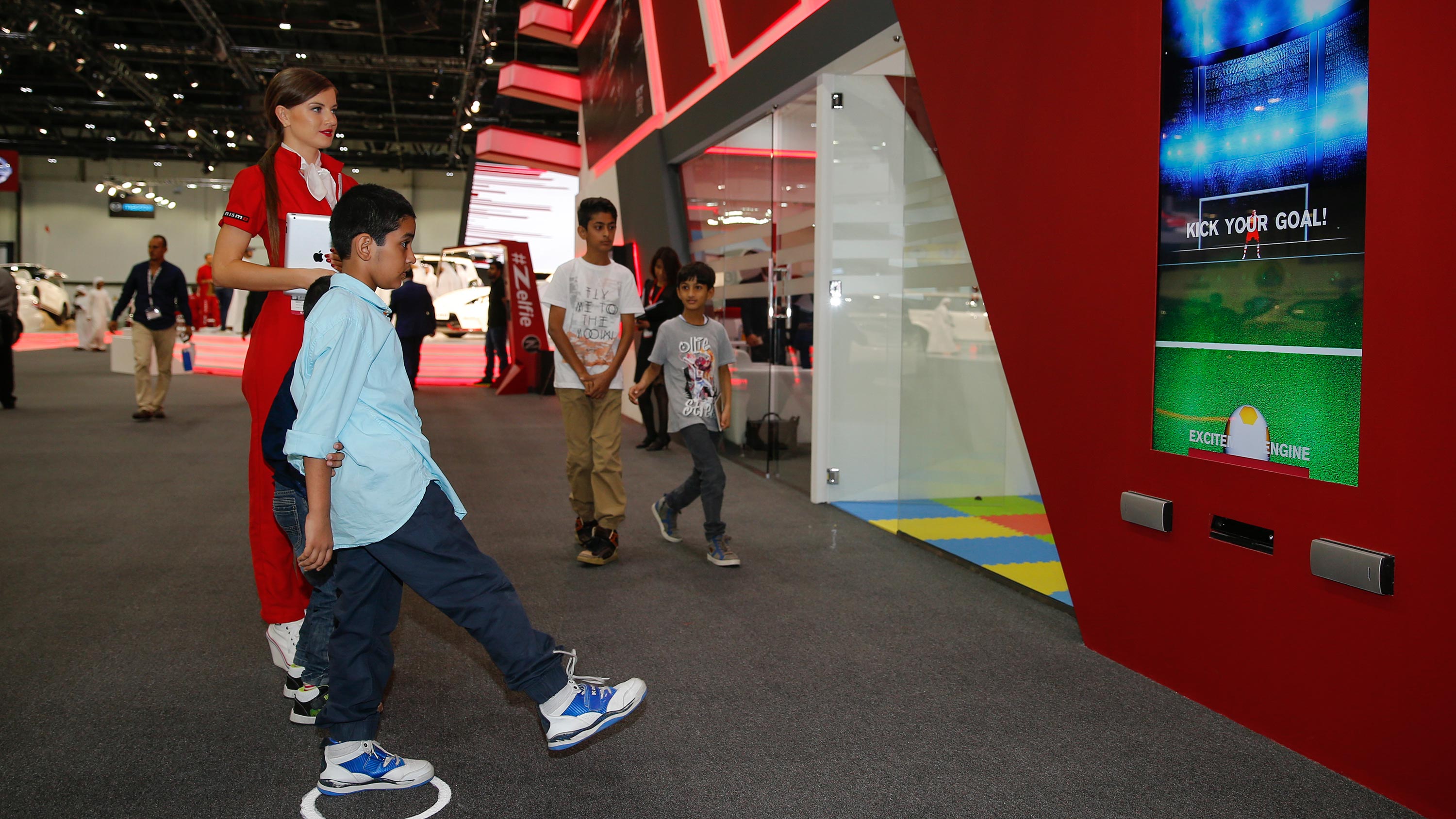 Nissan Showroom