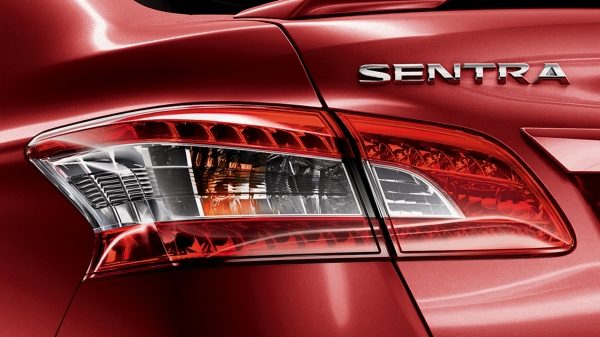 Red Nissan Sentra Brake lights