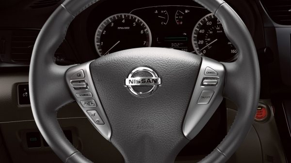 Steering wheel controls for Nissan Sentra