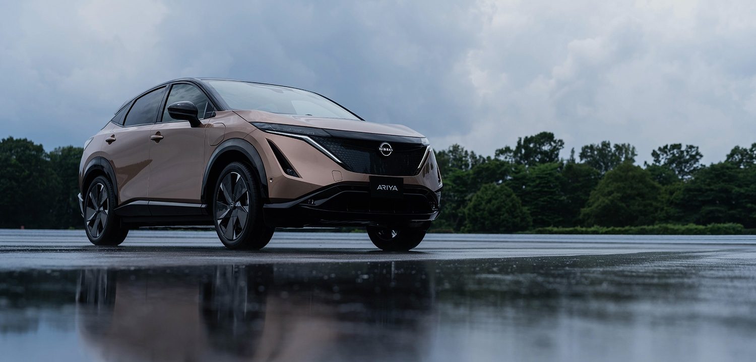 Электрический купе-кроссовер Nissan Ariya