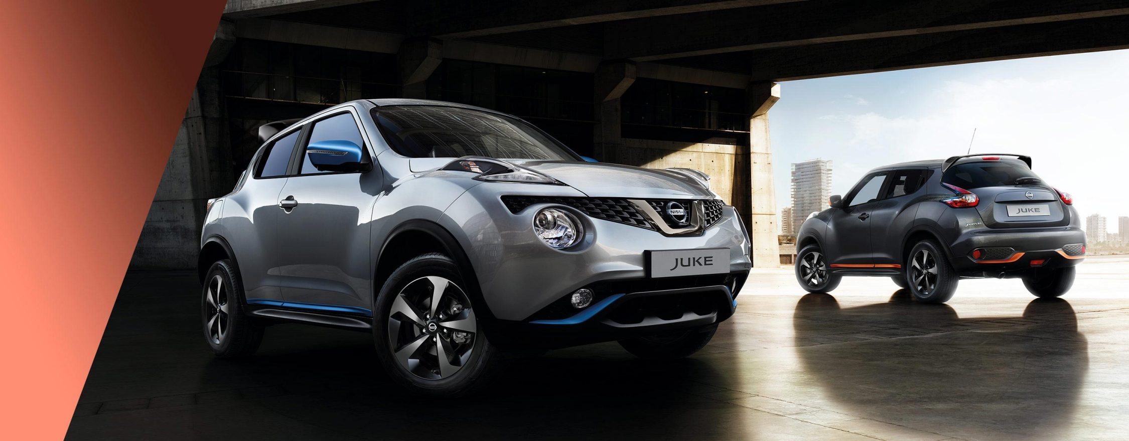 Новый Nissan JUKE, вид спереди с поворотом на 3/4 и вид сзади с поворотом на 3/4