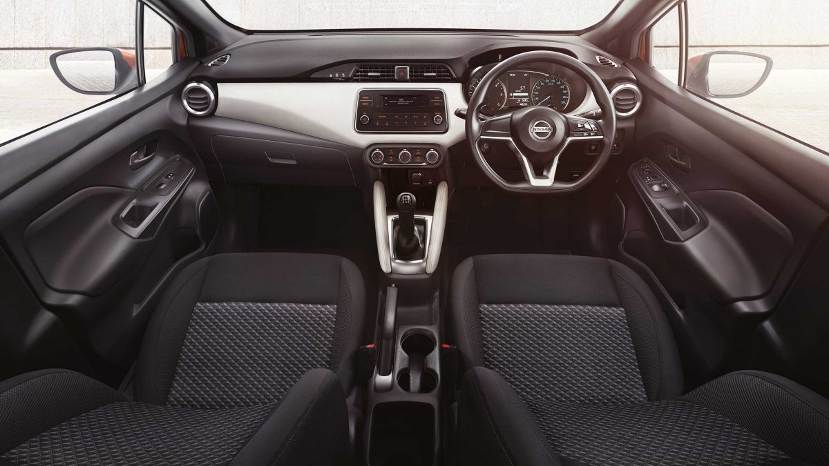 Nissan Micra Casual black interior