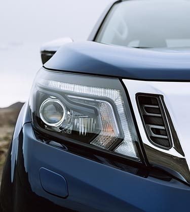 Nissan Navara Front