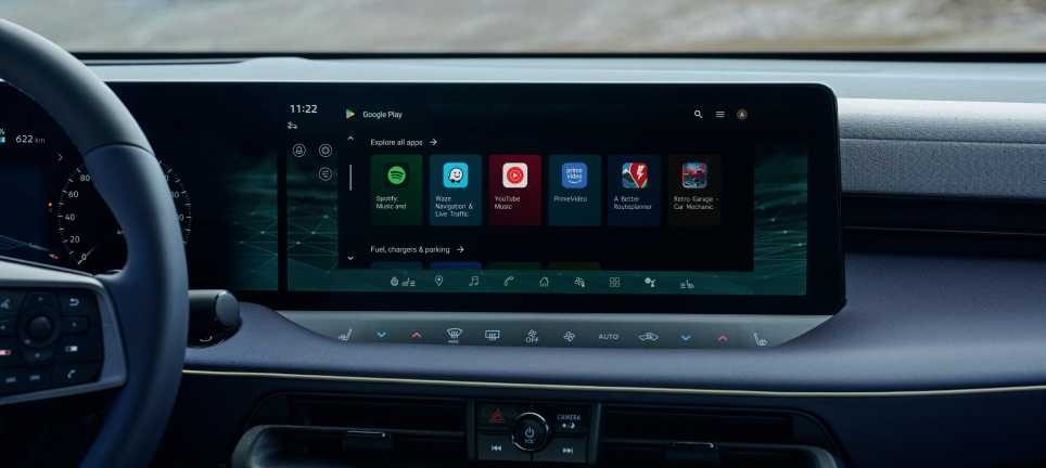 Infotainment-Display mit intelligenter Konnektivität