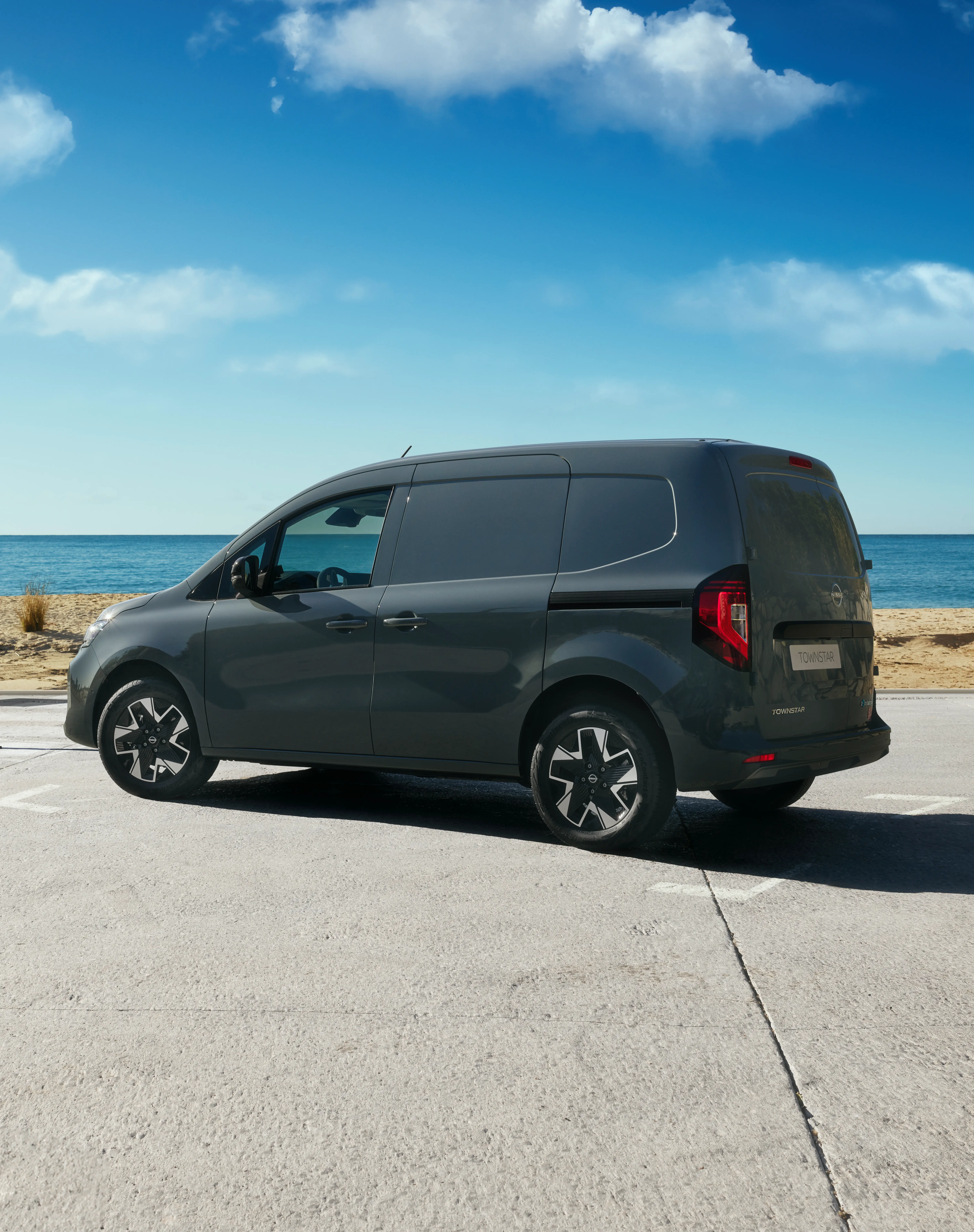Nissan Townstar Van