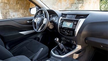 Nissan Navara Innenraum