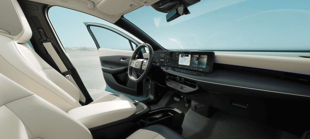 Cockpitansicht des Beifahrersitzes des Nissan LEAF