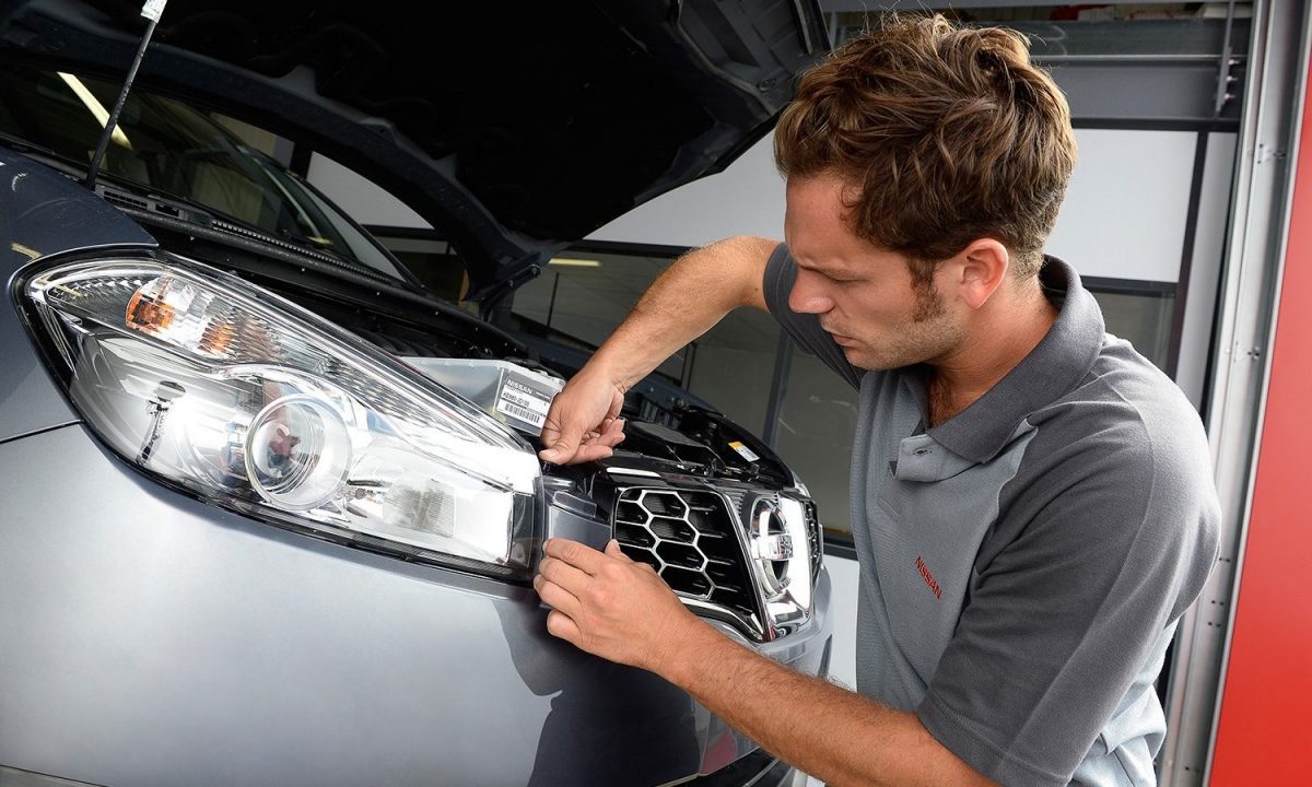 NISSAN – Unfallreparatur