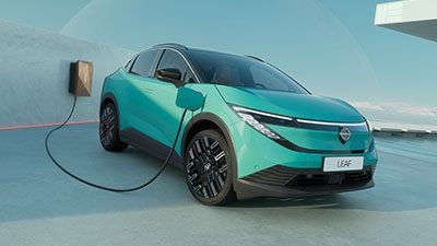 Nissan Leaf eléctrico cargándose