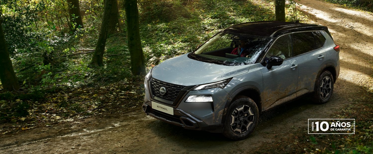 Nissan X-Trail e-power vista en el bosque