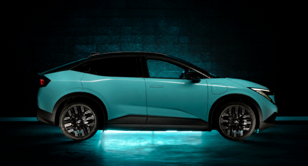 Nissan LEAF 100% eléctrico vista perfil
