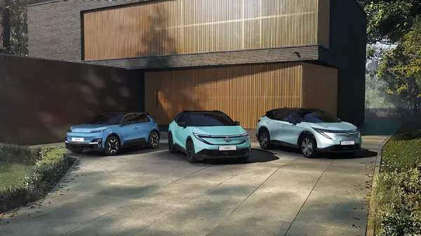 Plano con gama de vehículos Nissan