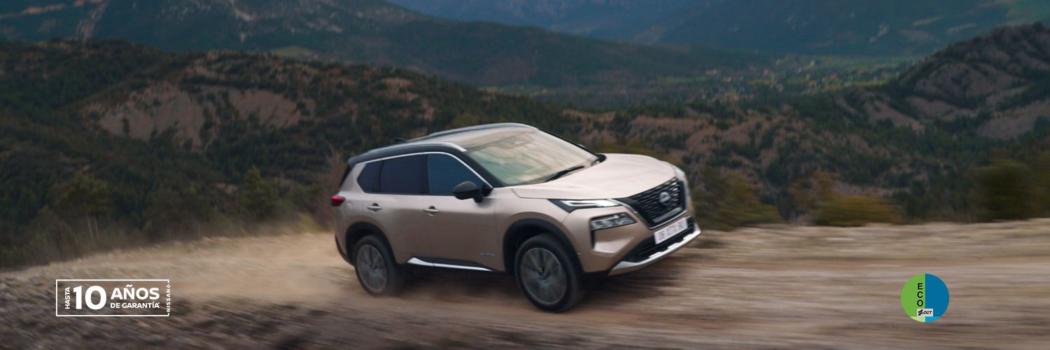 Nissan X-Trail visión camino montaña paracaidas ofertas