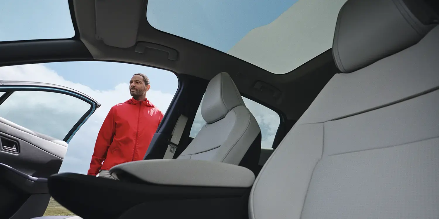 Detalle del interior de un nissan Leaf