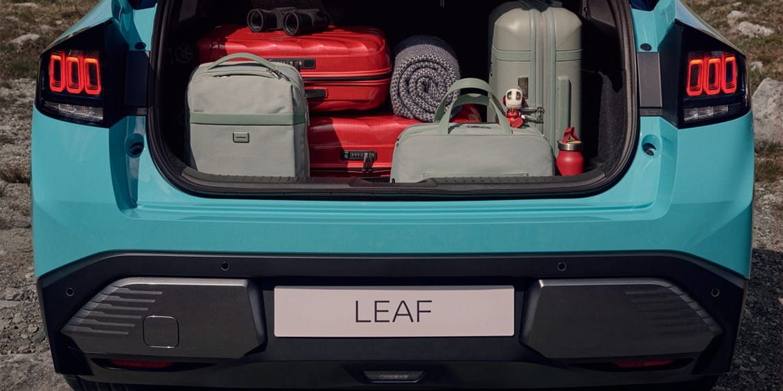 Detalle del maletero de un nissan Leaf